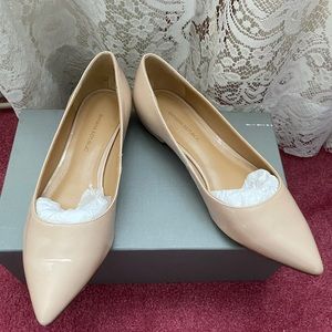 Banana Republic Nude flats